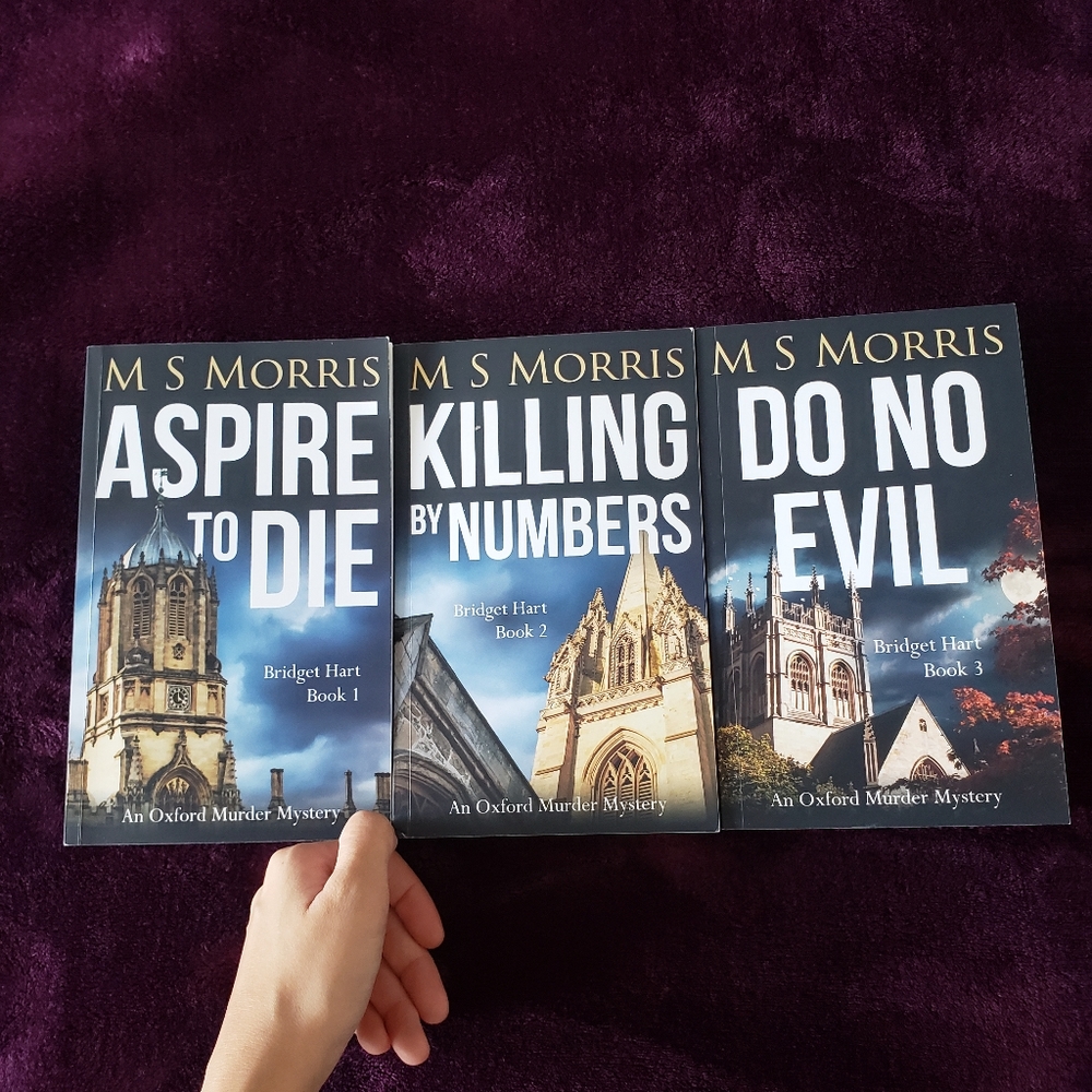 4/$23 MS Morris Used Oxford Murder Mystery Books